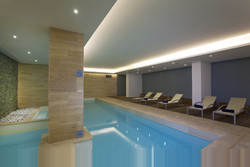Indoor pool of the George Hotel St. Julian's