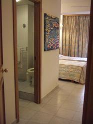 Bowyer house tarxien room bathroom
